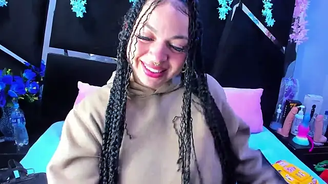 Snapshot of Cocoo_Nuth chatting on October 23, 3:17 am Cocoo Nuth online show from October 23, 3:17 am