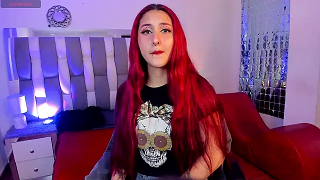 Megan wolf1  online show from December 4, 4:32 am