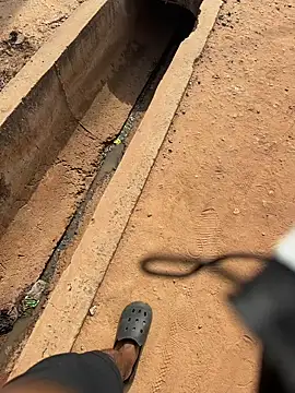 Snapshot of Black-mamba-madingo chatting on November 16, 3:06 pm Black-mamba-madingo online show from November 16, 3:06 pm