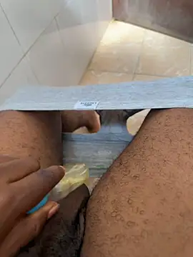 Snapshot of Black-mamba-madingo chatting on December 3, 1:53 pm Black-mamba-madingo online show from December 3, 1:53 pm