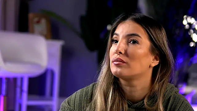 Snapshot of KellyMathews chatting on November 15, 3:04 am KellyMathews online show from November 15, 3:04 am