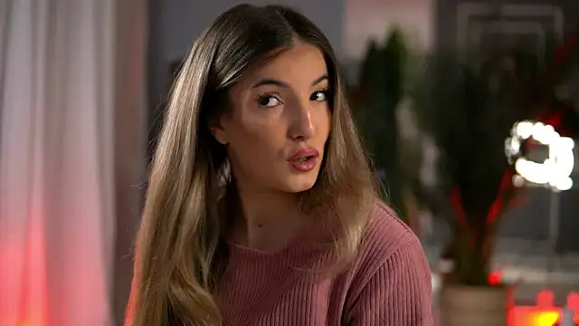 Snapshot of KellyMathews chatting on November 29, 3:09 am KellyMathews online show from November 29, 3:09 am