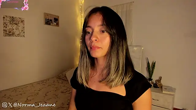 Snapshot of Norma-Jeaane chatting on February 17, 9:41 pm Norma-Jeaane online show from February 17, 9:41 pm