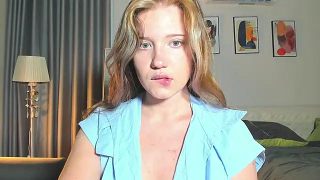 Snapshot of HanahCute chatting on February 26, 8:54 pm HanahCute online show from February 26, 8:54 pm