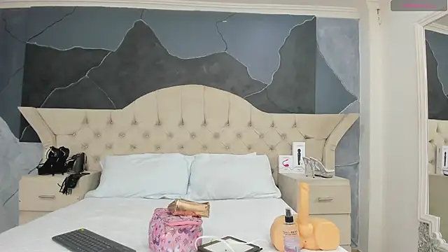 AmberGreyy  online show from February 19, 12:33 pm