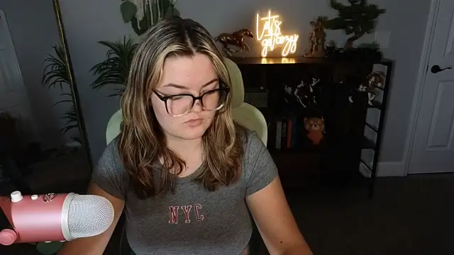 rodeobrii online show from October 15, 2:11 am