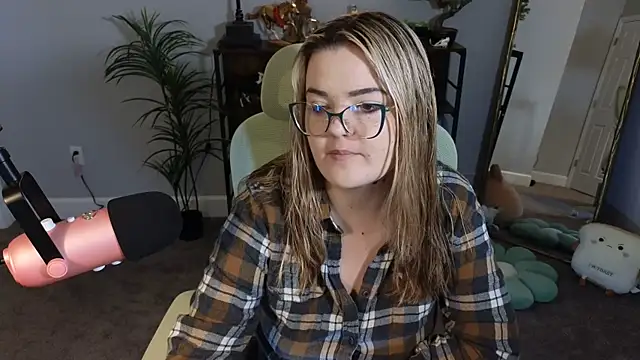 rodeobrii online show from December 3, 2:30 am