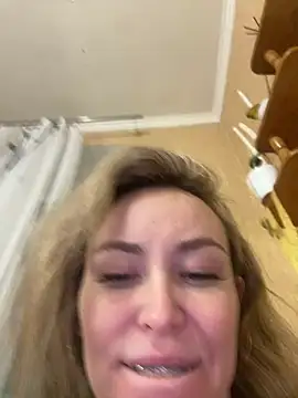 Snapshot of LovenseLush chatting on January 14, 3:36 pm LovenseLush online show from January 14, 3:36 pm