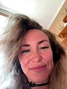 Snapshot of LovenseLush chatting on September 11, 9:20 am LovenseLush online show from September 11, 9:20 am