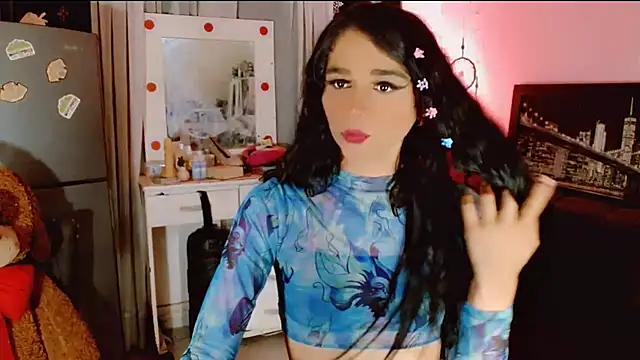 Snapshot of AngelicaDark chatting on February 9, 1:00 am AngelicaDark online show from February 9, 1:00 am