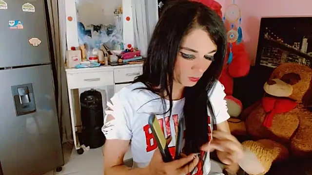 Snapshot of AngelicaDark chatting on March 2, 3:13 am AngelicaDark online show from March 2, 3:13 am