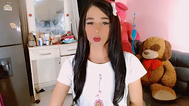 Snapshot of AngelicaDark chatting on March 21, 6:38 am AngelicaDark online show from March 21, 6:38 am