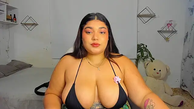 Snapshot of missjoyxx chatting on December 6, 2:35 am missjoyxx online show from December 6, 2:35 am