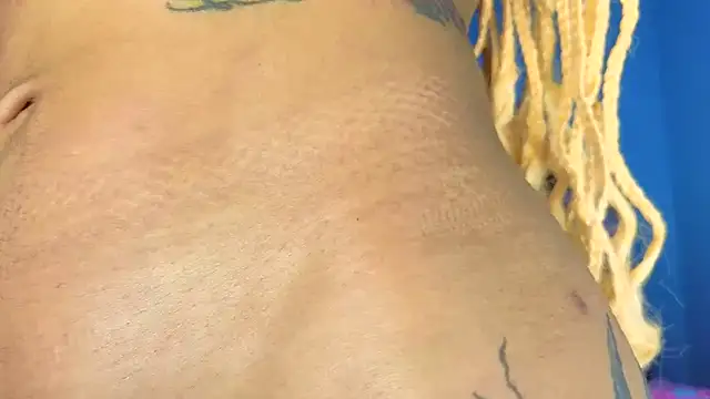 Snapshot of gabbiefoxthx chatting on January 7, 4:29 am gabbiefoxthx online show from January 7, 4:29 am