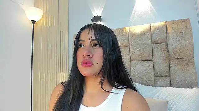 amatista  smith online show from October 21, 8:31 pm