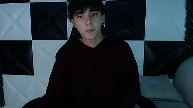 Snapshot of Dani_cumboy chatting on December 14, 2:56 am Dani cumboy online show from December 14, 2:56 am