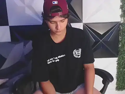 Snapshot of Dani_cumboy chatting on March 20, 9:26 am Dani cumboy online show from March 20, 9:26 am