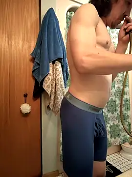 Snapshot of Lilsmokeshow017 chatting on October 23, 5:33 pm Lilsmokeshow017 online show from October 23, 5:33 pm