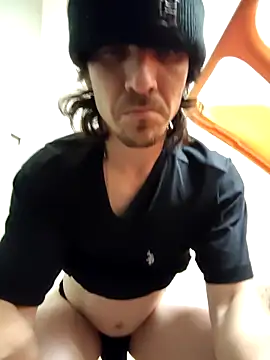 Snapshot of Lilsmokeshow017 chatting on October 29, 7:10 am Lilsmokeshow017 online show from October 29, 7:10 am