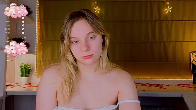 NaokoStifel online show from February 3, 1:09 am