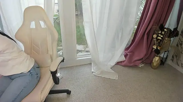 Snapshot of patriciakeys chatting on October 24, 6:43 am patriciakeys online show from October 24, 6:43 am