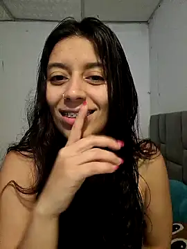 BrittanyDiaz online show from February 1, 7:13 pm