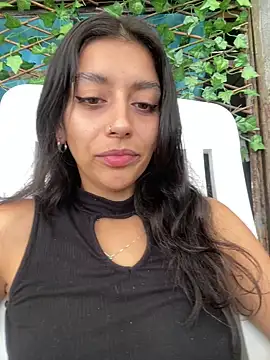 BrittanyDiaz online show from April 10, 6:45 pm