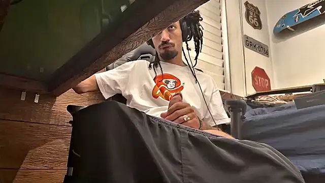 hotcamboy420 online show from February 5, 3:45 am