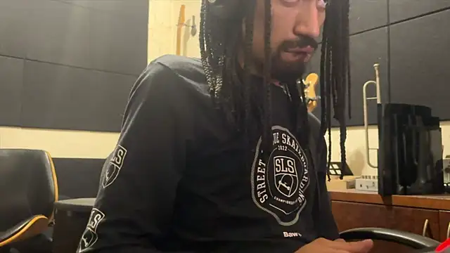 Snapshot of hotcamboy420 chatting on November 19, 5:07 am hotcamboy420 online show from November 19, 5:07 am