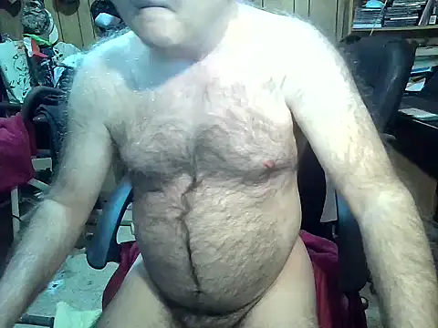 Snapshot of sohorneydad13 chatting on February 4, 4:18 pm sohorneydad13 online show from February 4, 4:18 pm