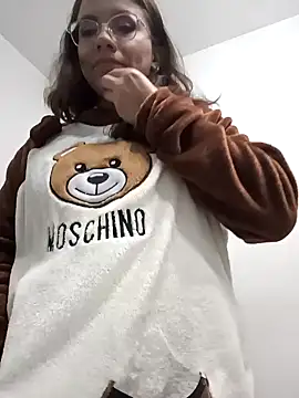 karlamorris  online show from January 12, 2:03 am