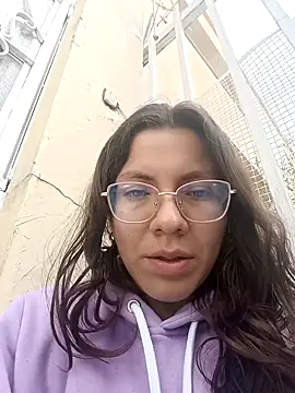 karlamorris  online show from February 12, 1:16 pm