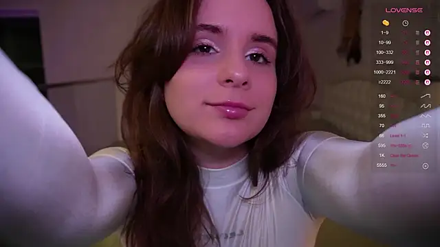 Jantrlatex online show from October 7, 8:50 pm