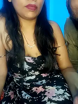 Snapshot of Sexy_DarloSiya chatting on February 17, 12:43 am Sexy DarloSiya online show from February 17, 12:43 am