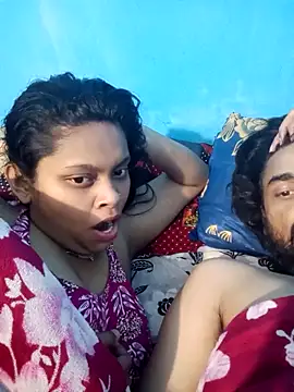 Snapshot of Sexy_DarloSiya chatting on February 20, 1:36 am Sexy DarloSiya online show from February 20, 1:36 am