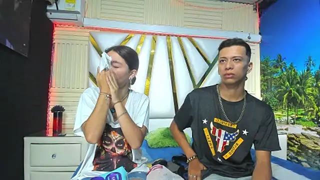 Ashley James online show from September 18, 9:28 pm