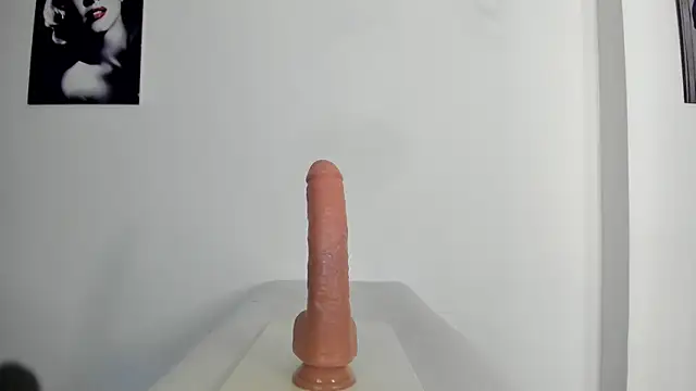 Snapshot of Andrea_Williams_ chatting on November 8, 11:43 am Andrea Williams online show from November 8, 11:43 am