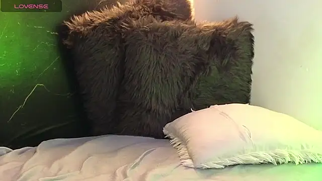 alissa4blonde online show from March 12, 9:12 am