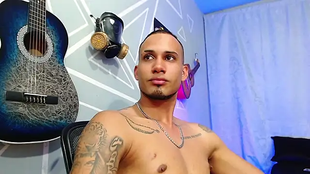 MagnusFrost online show from February 15, 1:10 am