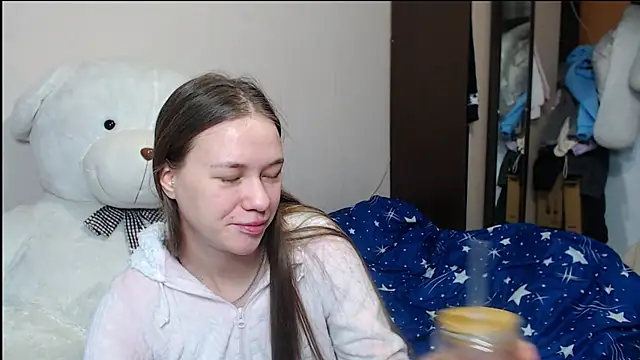 Snapshot of leila_bambi_ chatting on January 25, 8:10 pm leila bambi online show from January 25, 8:10 pm