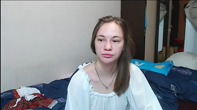 Snapshot of leila_bambi_ chatting on February 22, 11:13 pm leila bambi online show from February 22, 11:13 pm