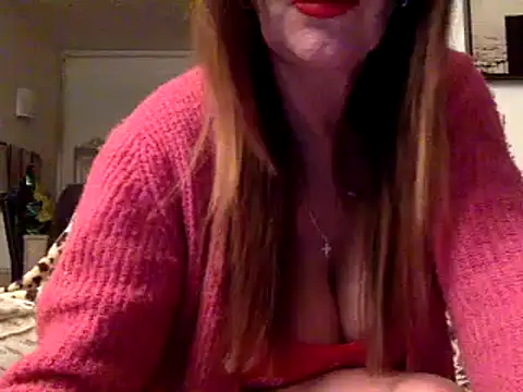 Snapshot of gildamilf chatting on December 29, 7:00 pm gildamilf online show from December 29, 7:00 pm