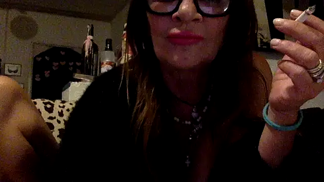 Snapshot of gildamilf chatting on October 5, 6:06 pm gildamilf online show from October 5, 6:06 pm