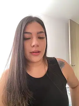 Latina vanessa online show from January 24, 8:00 pm