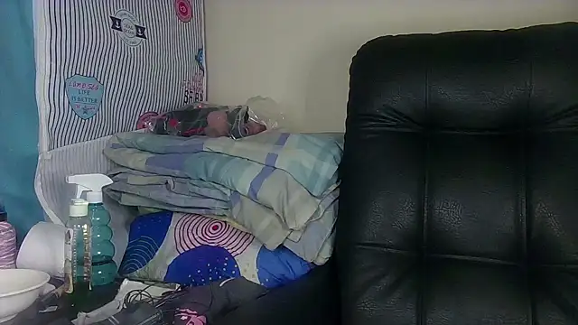 Snapshot of Elith_20 chatting on February 11, 12:27 pm Elith 20 online show from February 11, 12:27 pm