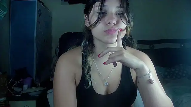 Snapshot of Elith_20 chatting on March 6, 6:19 am Elith 20 online show from March 6, 6:19 am