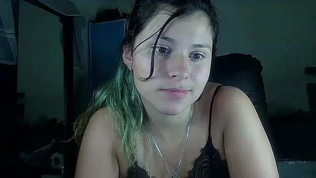 Snapshot of Elith_20 chatting on March 15, 7:31 am Elith 20 online show from March 15, 7:31 am