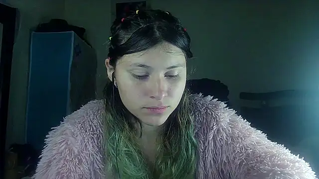 Snapshot of Elith_20 chatting on March 17, 8:40 am Elith 20 online show from March 17, 8:40 am