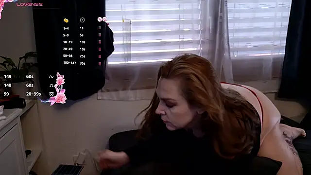 Snapshot of Big_Beautiful_MILF chatting on September 18, 12:51 pm Big Beautiful MILF online show from September 18, 12:51 pm