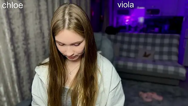 Snapshot of ChloeMillerMeow chatting on November 10, 3:11 pm ChloeMillerMeow online show from November 10, 3:11 pm